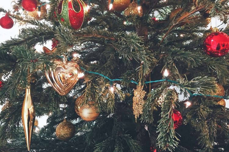 Gold Decor for Christmas Trees