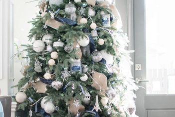 ribbon on christmas tree