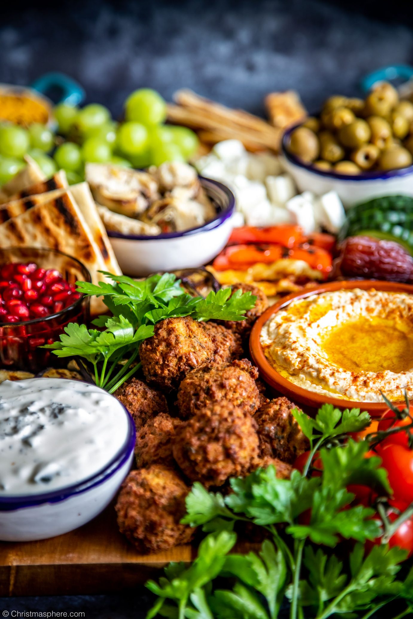 How To Make a Vegetarian Mezze Board Food Platter for Entertaining