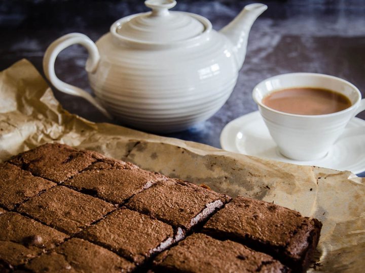 Pot of tea and chocolate brownies